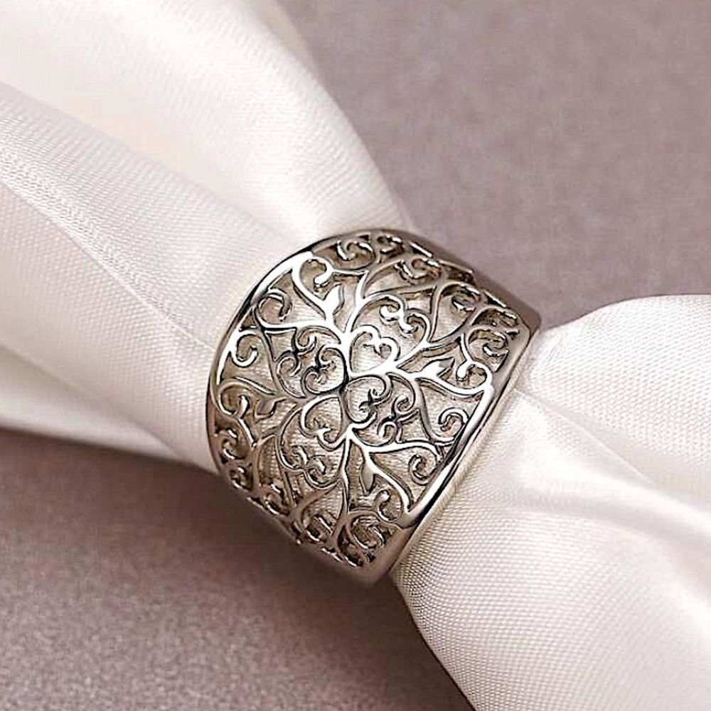 STERLING SILVER FLOWER HOLLOW VINTAGE RING - Picture 6 of 11